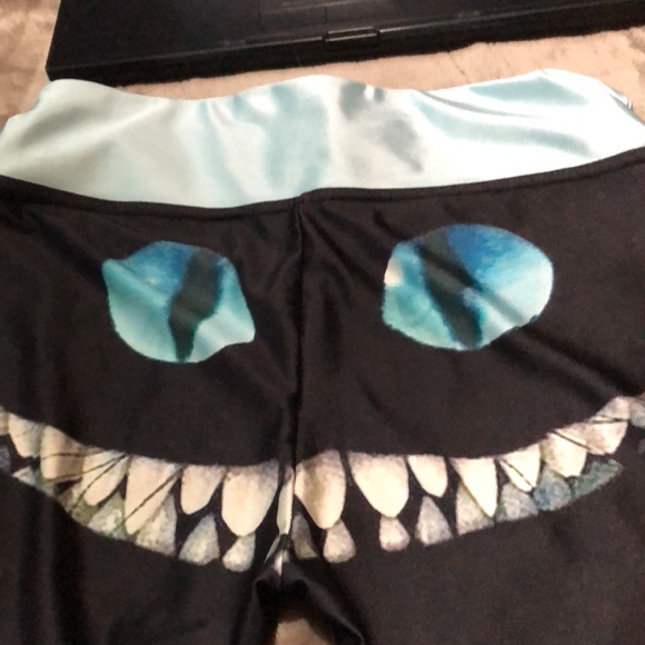 Size S-M Lotus leggings- Cheshire Cat edition - Picture 8 of 9